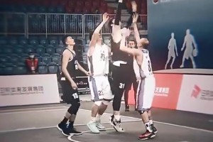 外国网友曾转发王哲林集锦：这就是在家睡觉被nba选中的天才？